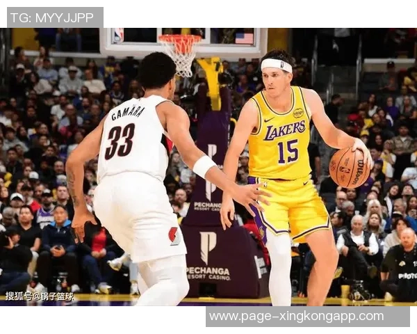 湖人阵容捉襟见肘仅剩十人出战背靠背对抗开拓者三名双向合同球员参战