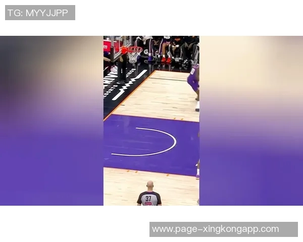 关键时刻11战全胜41岁老将18投12中展现传奇风采东詹联手强势降维打击